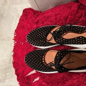 Women’s shoes -L’amour des Pieds